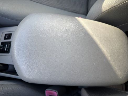 Used 2010 Toyota RAV4 2WD V6 image 12