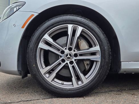 Used 2022 Mercedes-Benz E 350 4MATIC Sedan image 10