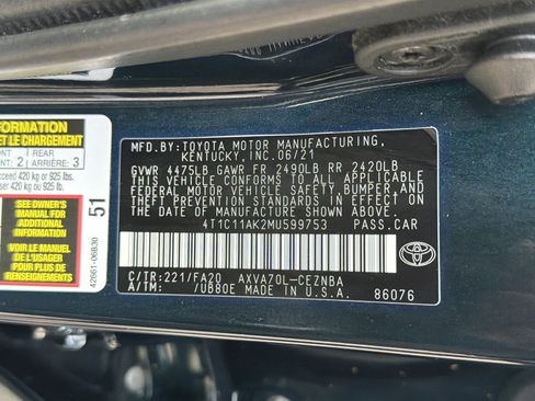 Used 2021 Toyota Camry LE FWD image 5
