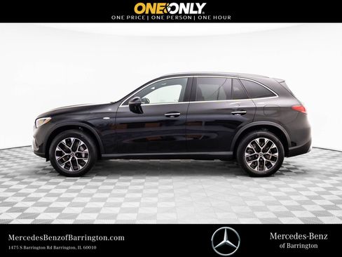 Used 2025 Mercedes-Benz GLC 350e 4MATIC image 2