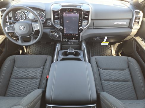 New 2026 RAM 1500 Big Horn AWD/4WD image 20