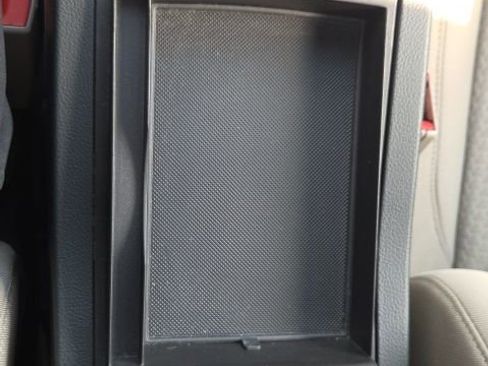 Used 2017 Ford Escape SE image 34