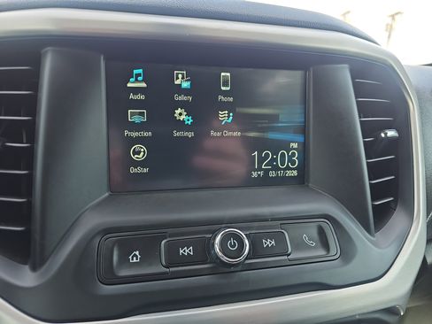 Used 2019 GMC Acadia SLE image 32