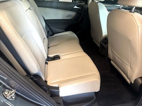 Used 2019 Volkswagen Tiguan S image 17