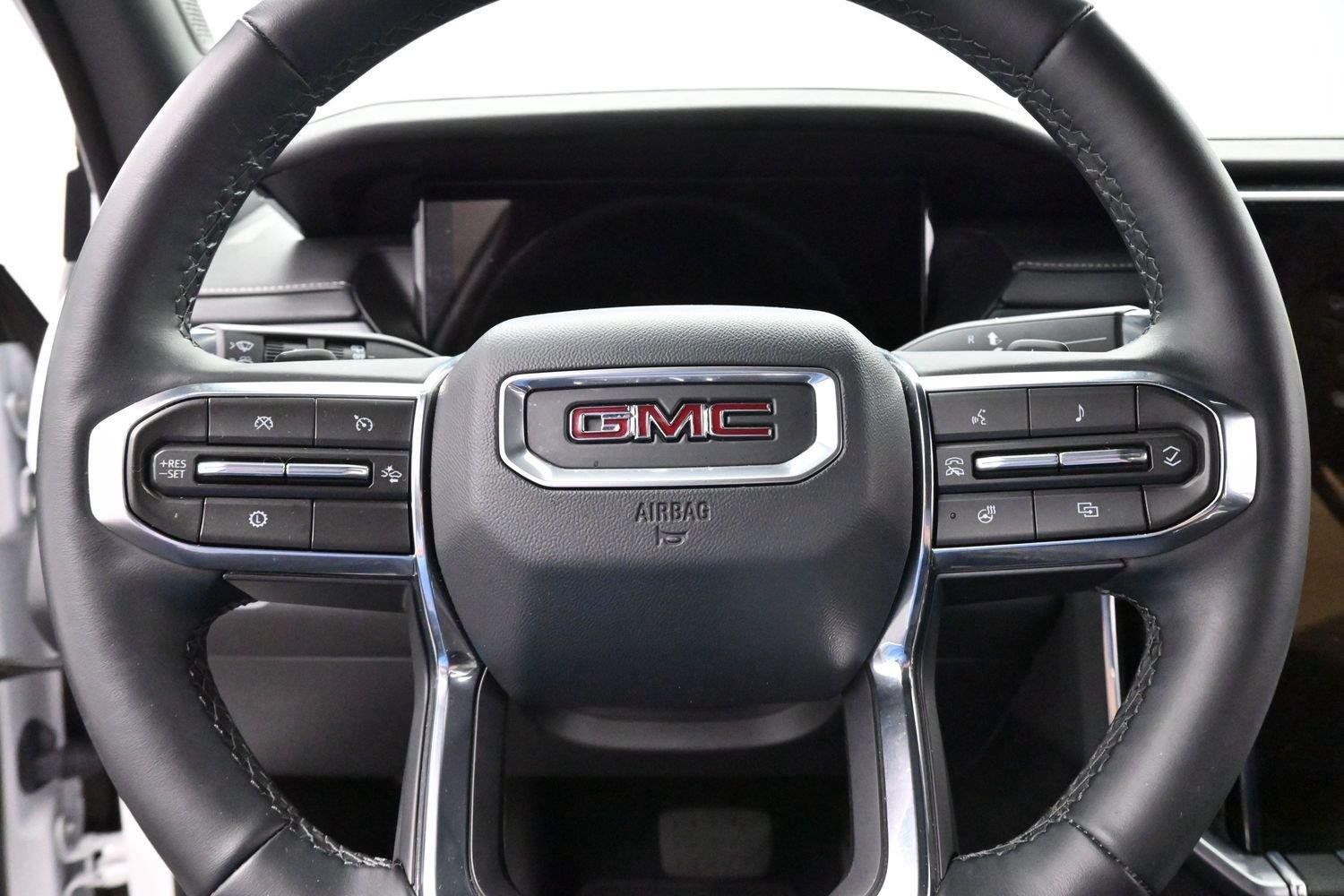 Used 2026 GMC Acadia Elevation w/ Elevation Premium Package FWD image 19