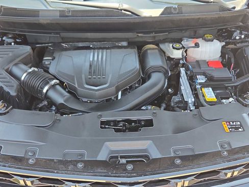 Used 2024 Chevrolet Traverse RS w/ LPO, Floor Liner Package FWD image 13