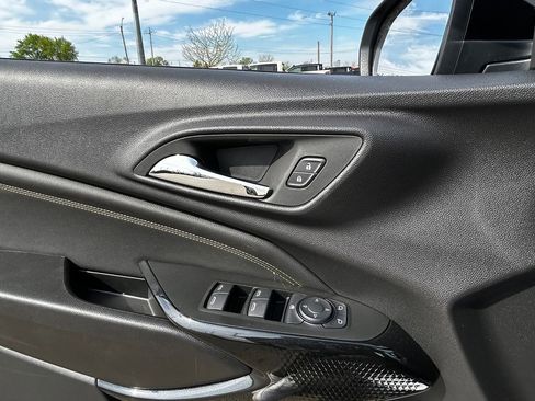 New 2026 Chevrolet Trax ACTIV w/ Sunroof Package FWD image 28