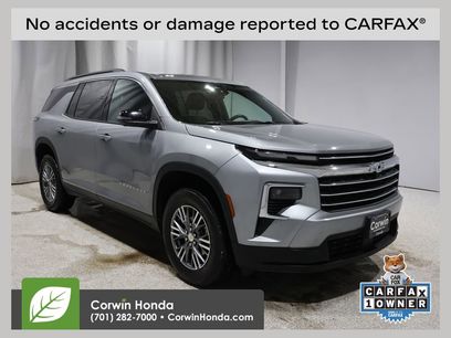 Used 2024 Chevrolet Traverse LT