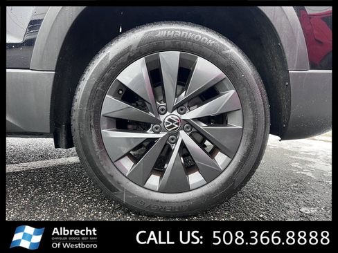 Used 2022 Volkswagen Taos S image 29