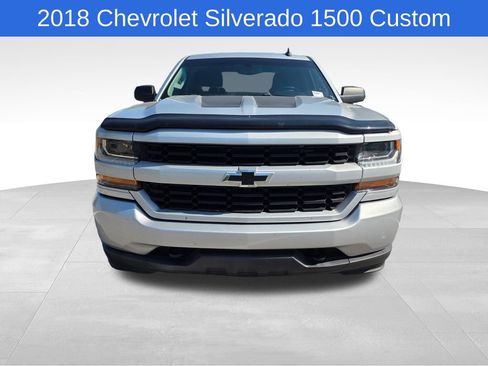 Used 2018 Chevrolet Silverado 1500 Custom w/ Custom Value Package RWD image 9