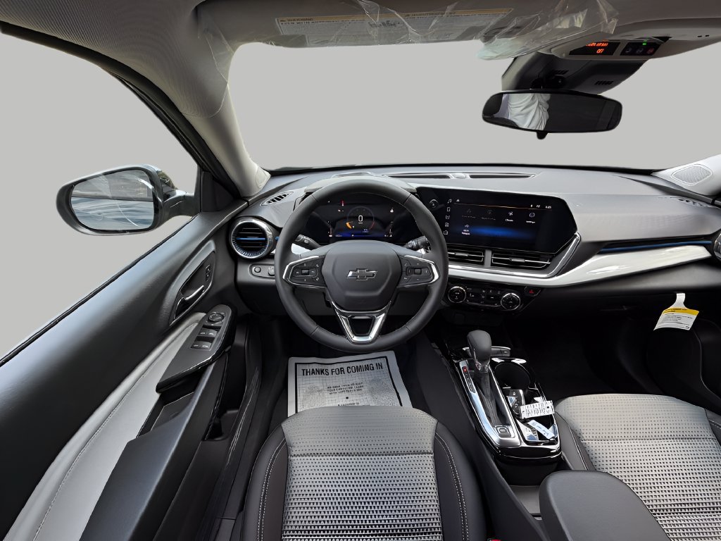 New 2026 Chevrolet Trax LT w/ Midnight Edition FWD image 12