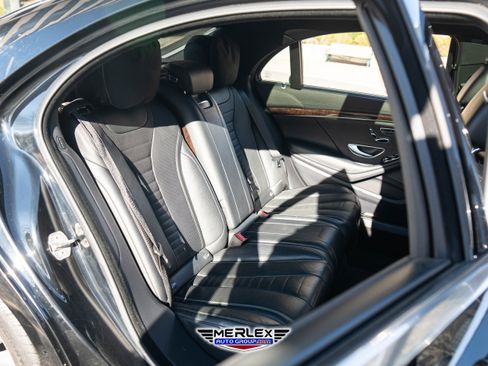 Used 2018 Mercedes-Benz S 560 4MATIC Sedan image 18