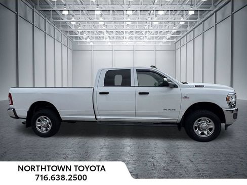 Used 2022 RAM 3500 Tradesman AWD/4WD image 38