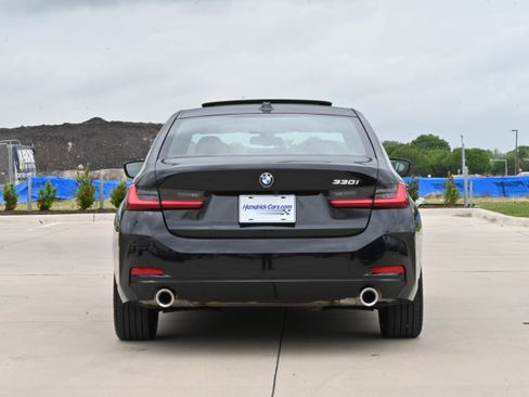 Certified 2025 BMW 330i Sedan RWD image 8