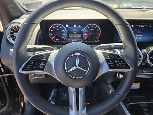 Certified 2025 Mercedes-Benz GLB 250 4MATIC image 25