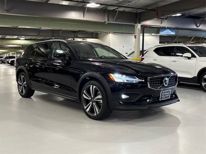 Certified 2023 Volvo V60 B5 Cross Country Plus w/ Climate Package