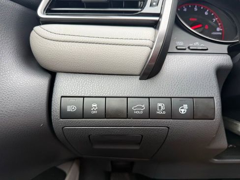 Used 2021 Toyota Camry XSE FWD image 21