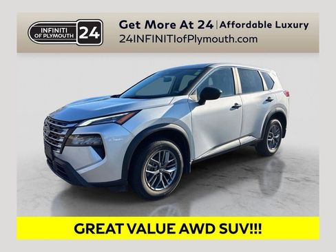 Used 2024 Nissan Rogue S image 1