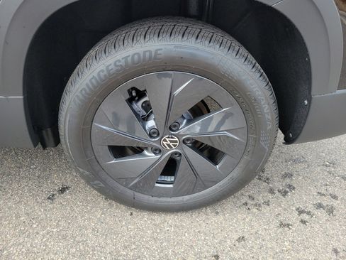 New 2026 Volkswagen Taos S FWD image 22
