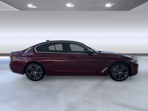 Used 2023 BMW 530e xDrive w/ Premium Package AWD/4WD image 8