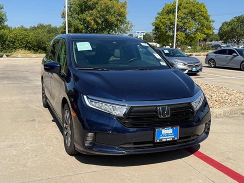 Used 2023 Honda Odyssey EX-L image 10