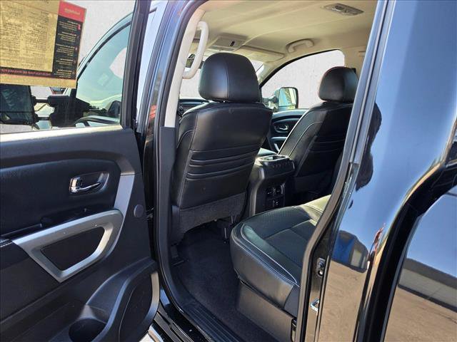 Used 2017 Nissan Titan PRO-4X AWD/4WD image 16
