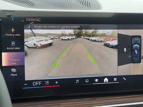 New 2025 BMW X7 xDrive40i w/ M Sport Package image 10