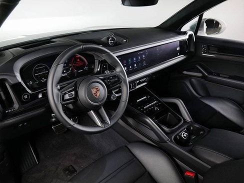 New 2026 Porsche Cayenne GTS AWD/4WD image 19