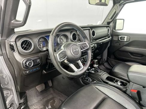 Used 2023 Jeep Wrangler Unlimited Rubicon 4xe w/ Cold Weather Group AWD/4WD image 21