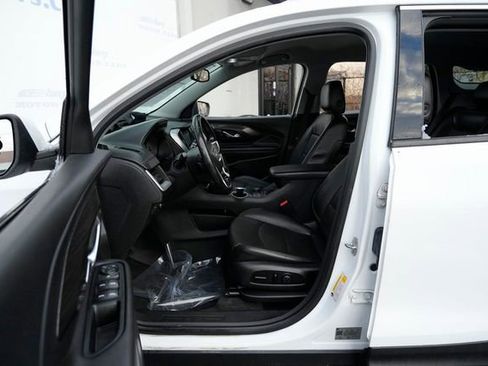 Used 2020 GMC Terrain SLT image 17