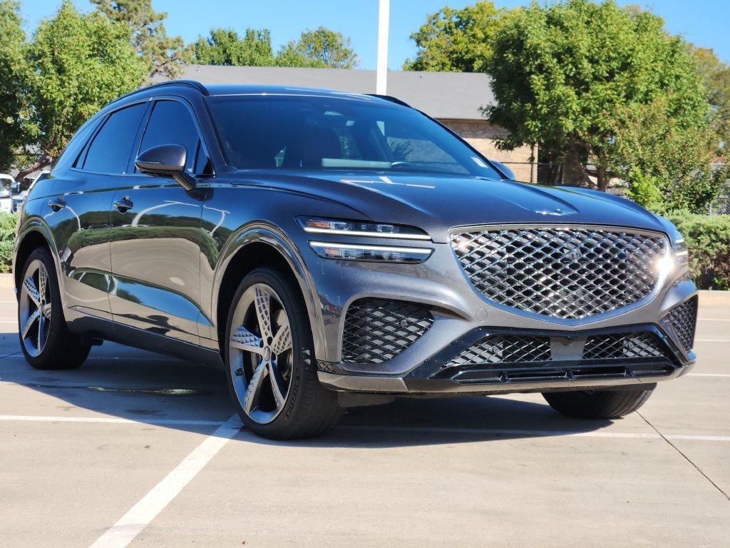 Used 2023 Genesis GV70 2.5T w/ Sport Prestige Package AWD/4WD image 3