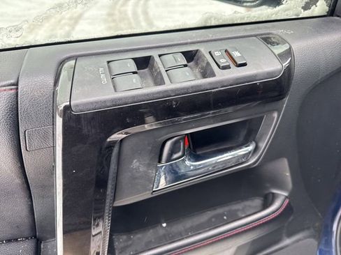 Used 2017 Toyota 4Runner 4WD image 19