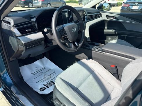 Used 2025 Toyota Camry LE w/ Convenience Package AWD/4WD image 8