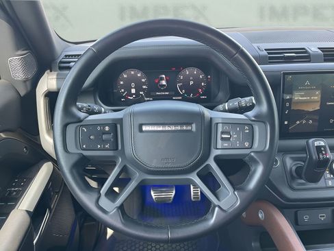 Used 2024 Land Rover Defender 110 X AWD/4WD image 17