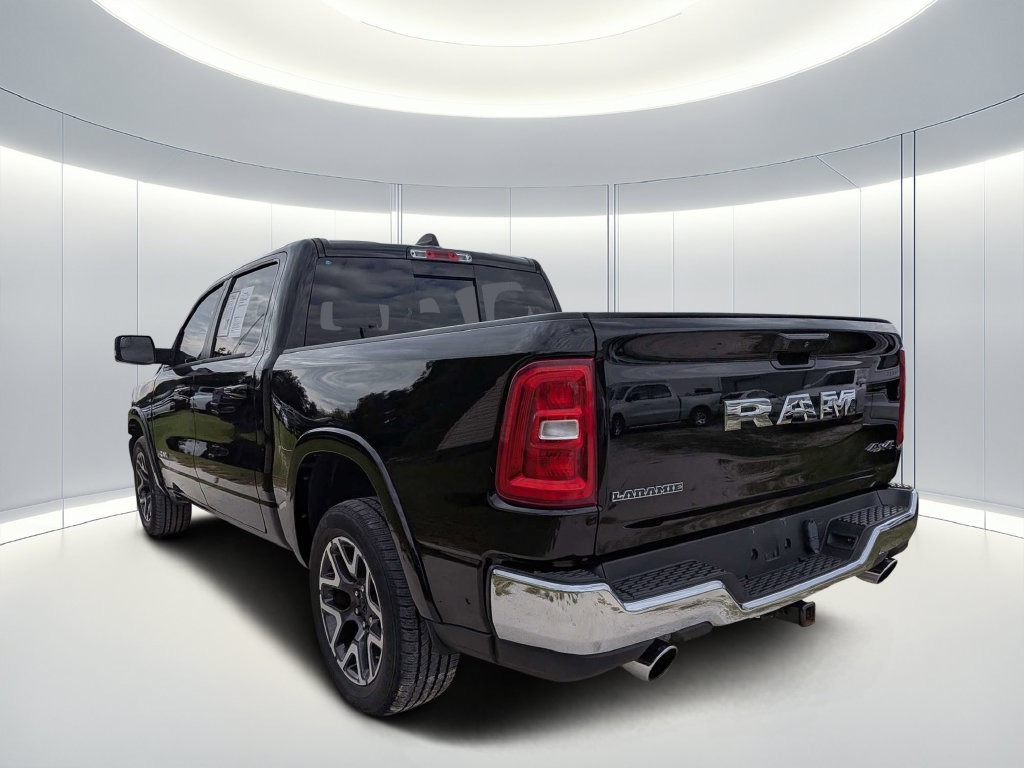 Used 2025 RAM 1500 Laramie AWD/4WD image 6