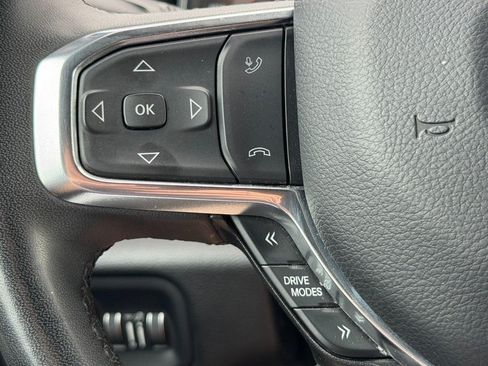 Used 2025 RAM 1500 Laramie AWD/4WD image 19