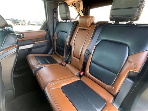 Used 2022 Ford Bronco Outer Banks AWD/4WD image 19