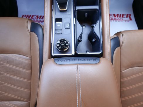 Certified 2024 Nissan Pathfinder Platinum AWD/4WD image 23