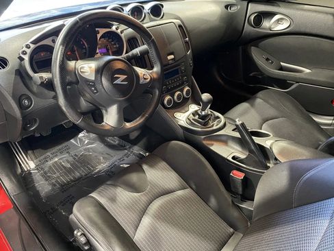 Used 2019 Nissan 370Z Coupe image 8