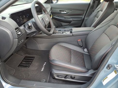 New 2026 Nissan Sentra SR image 5