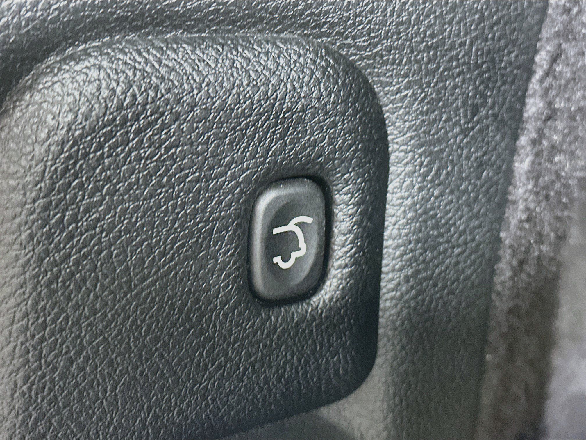 Used 2025 Dodge Durango GT AWD/4WD image 31