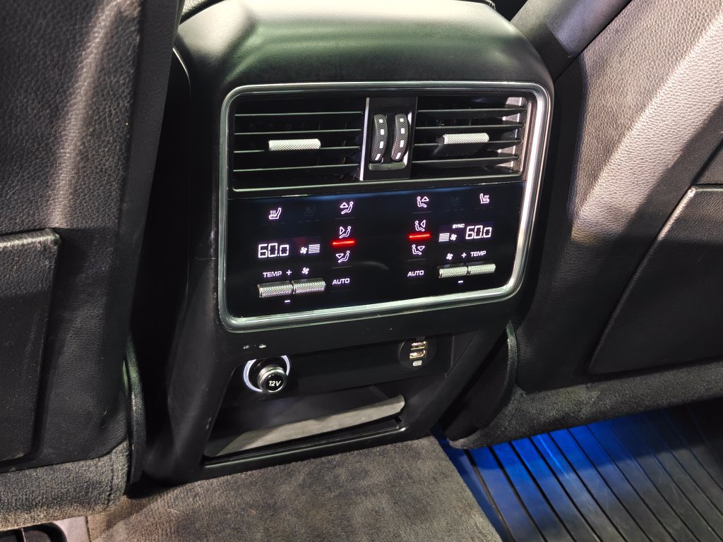 Used 2019 Porsche Cayenne S AWD/4WD image 30