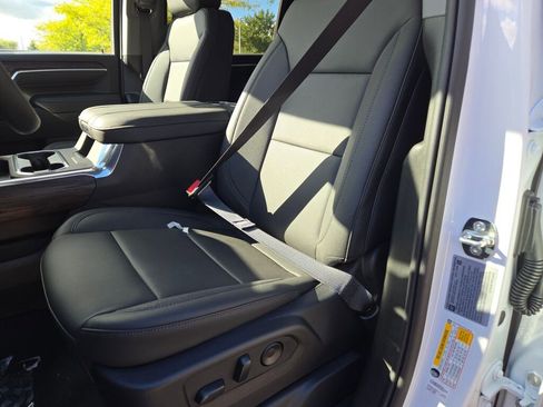 New 2026 GMC Sierra 2500 SLT w/ SLT Convenience Package image 27