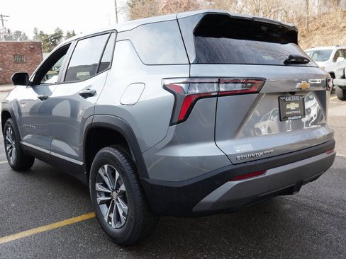 New 2026 Chevrolet Equinox LT image 3