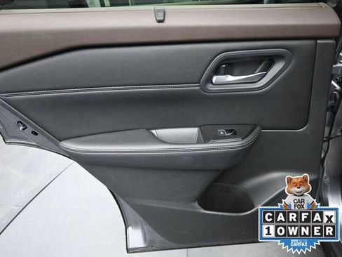 Used 2023 Nissan Rogue SL w/ SL Premium Package AWD/4WD image 17