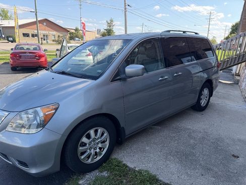 Used 2010 Honda Odyssey EX-L image 2