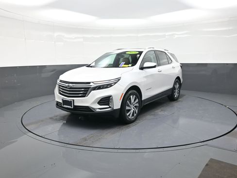 Used 2023 Chevrolet Equinox Premier image 7