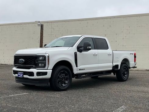 Used 2024 Ford F250 Lariat w/ Lariat Ultimate Package image 2