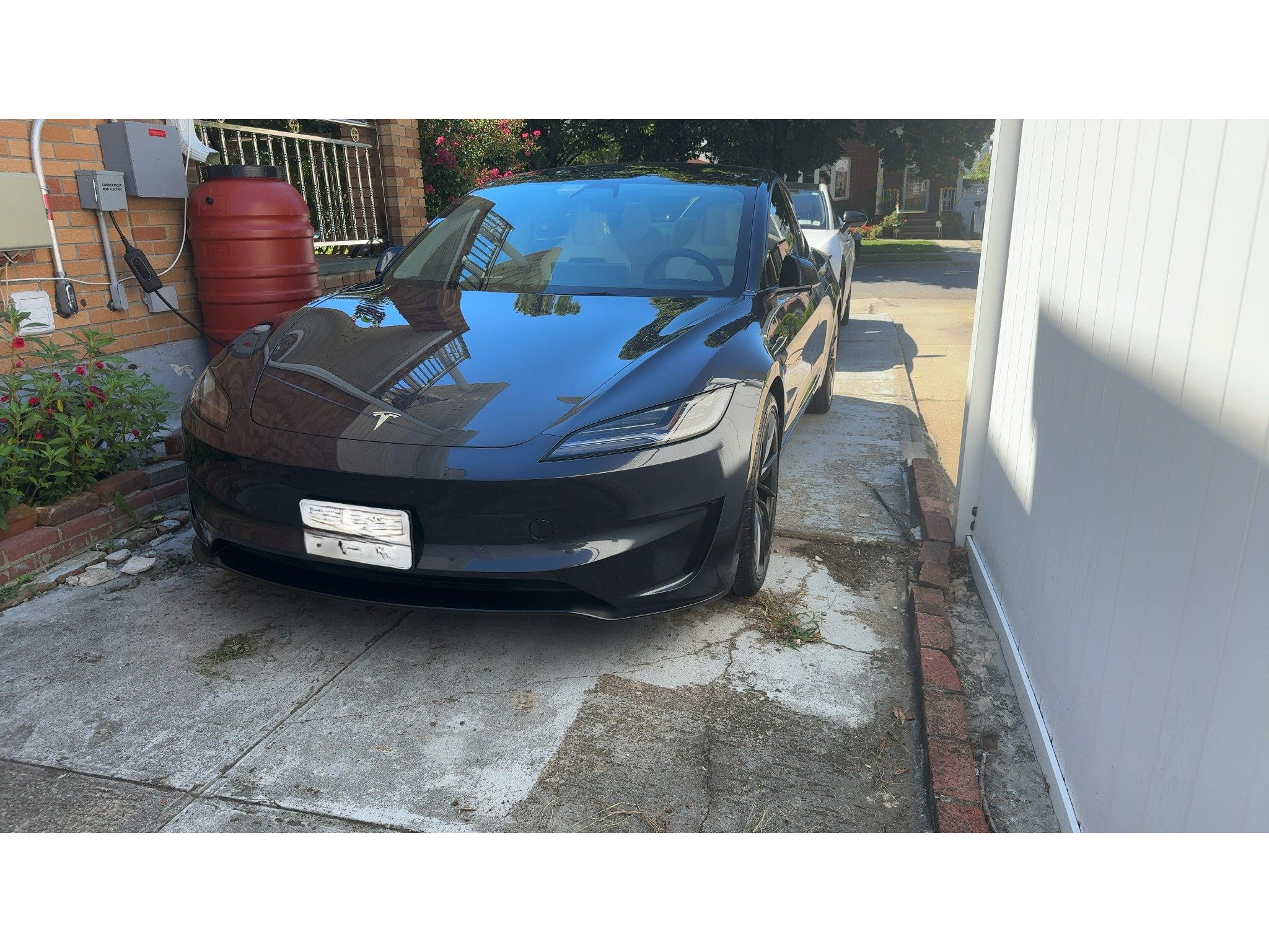 Used 2025 Tesla Model 3 Performance AWD/4WD image 1