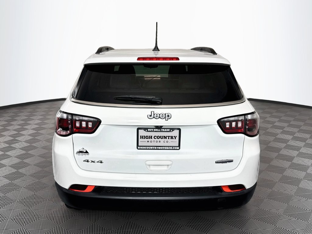 Used 2022 Jeep Compass Latitude AWD/4WD image 6
